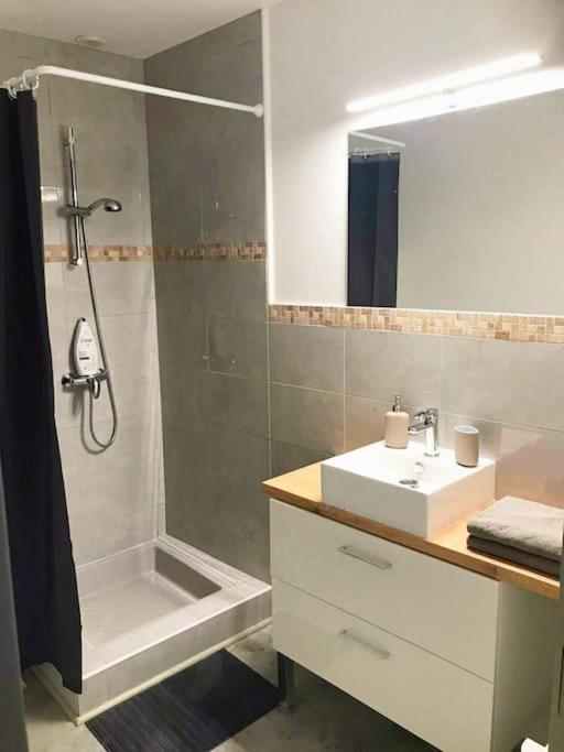 T2 Les Arcades Apartment Valence  Екстериор снимка